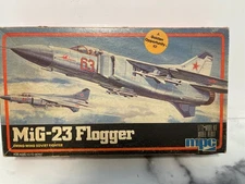 MPC  1:72  Mig-23 Flogger  (b)