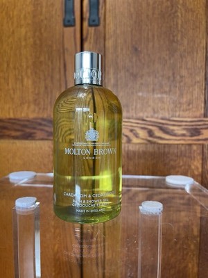 Molton Brown Cardamom & Cedarwood Bath & Shower Gel 10 fl oz