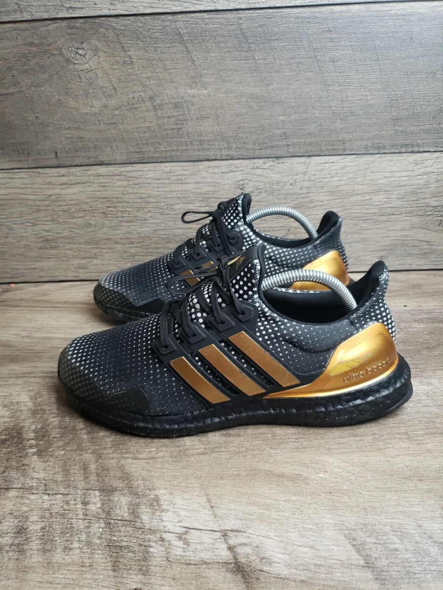 adidas gazelle silver green womens Ultraboost Mid Pat Mahomes Mens Running Shoe main image 1