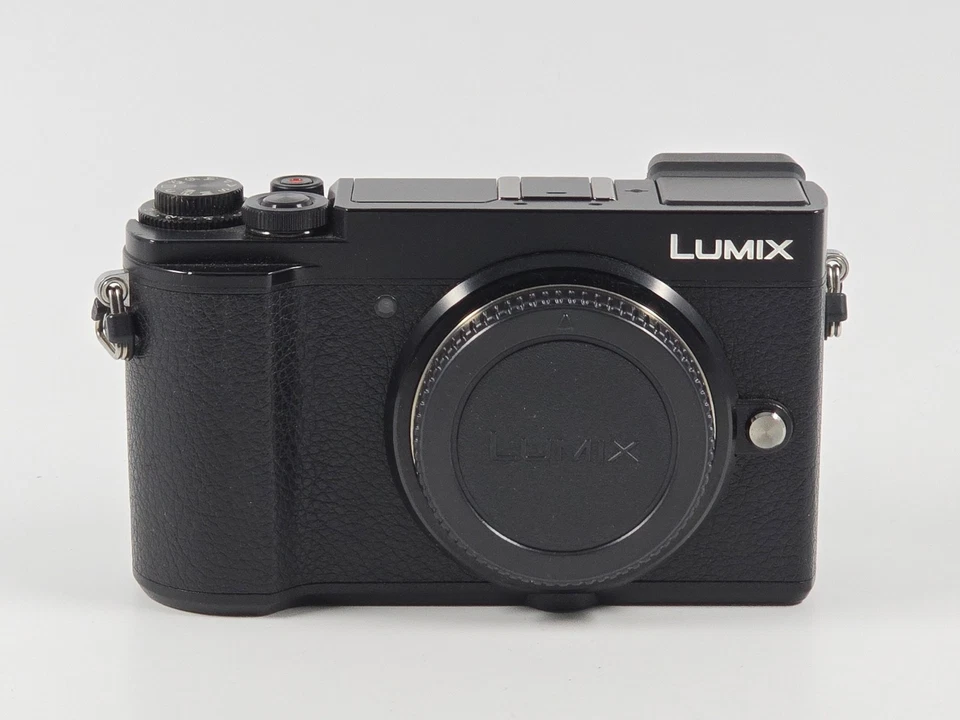 Panasonic Lumix GX9, photo 2 of 5