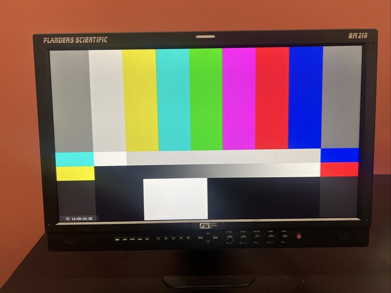 FSI Flanders Scientific BM210  21.5" Video Production Monitor. Great condition