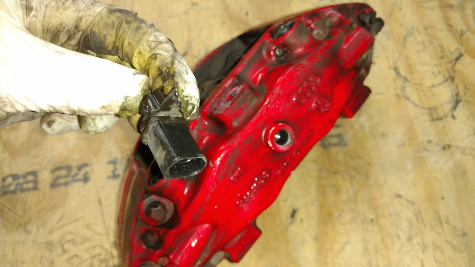 LAMBORGHINI GALLARDO LP560 REAR RIGHT BRAKE CALIPER OEM 400615406M
