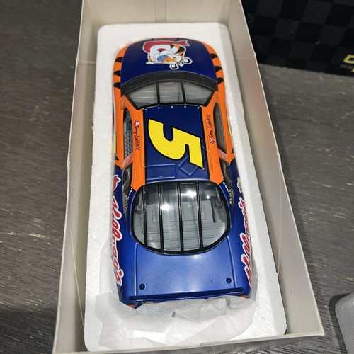 2002 Team Caliber 1/24 Owners Series #5 Terry Labonte Kellogg's Got Milk - Picture 4 of 11