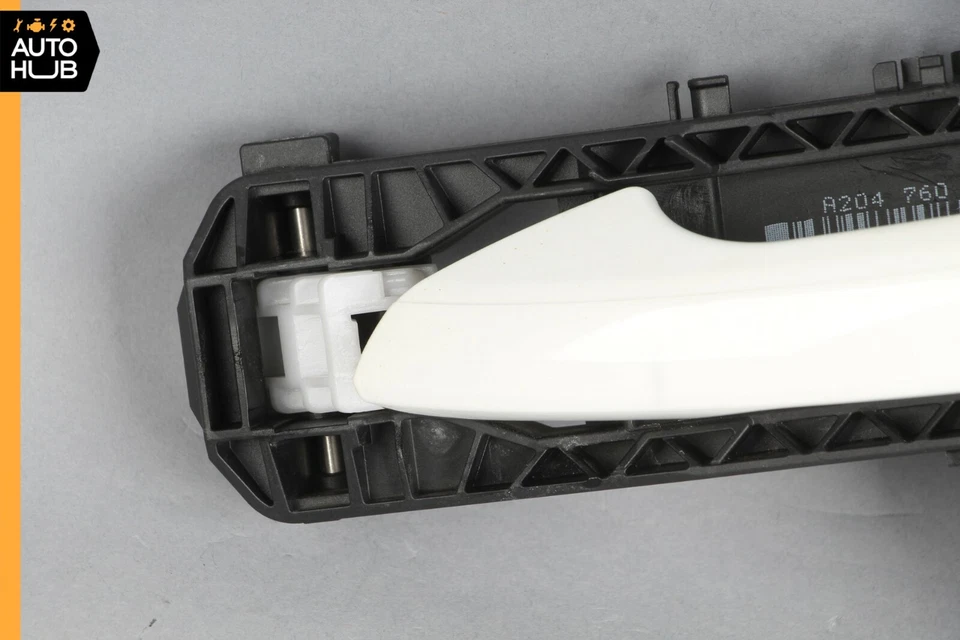 Manija de puerta exterior delantera izquierda OEM 81k 12-14 mercedes w204 c250 c300 c350 Foto 2 de 4