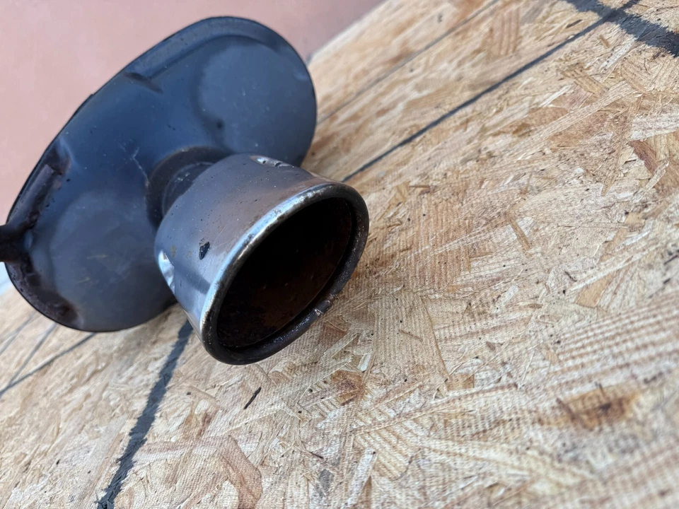 INFINITI M35H M37 M56 Q70 11-19 FABRICANTE DE EQUIPAMENTO ORIGINAL SILENCIADOR TRASEIRO DIREITO PASSAGEIRO ESCAPE ASSY - Imagem 2 de 4