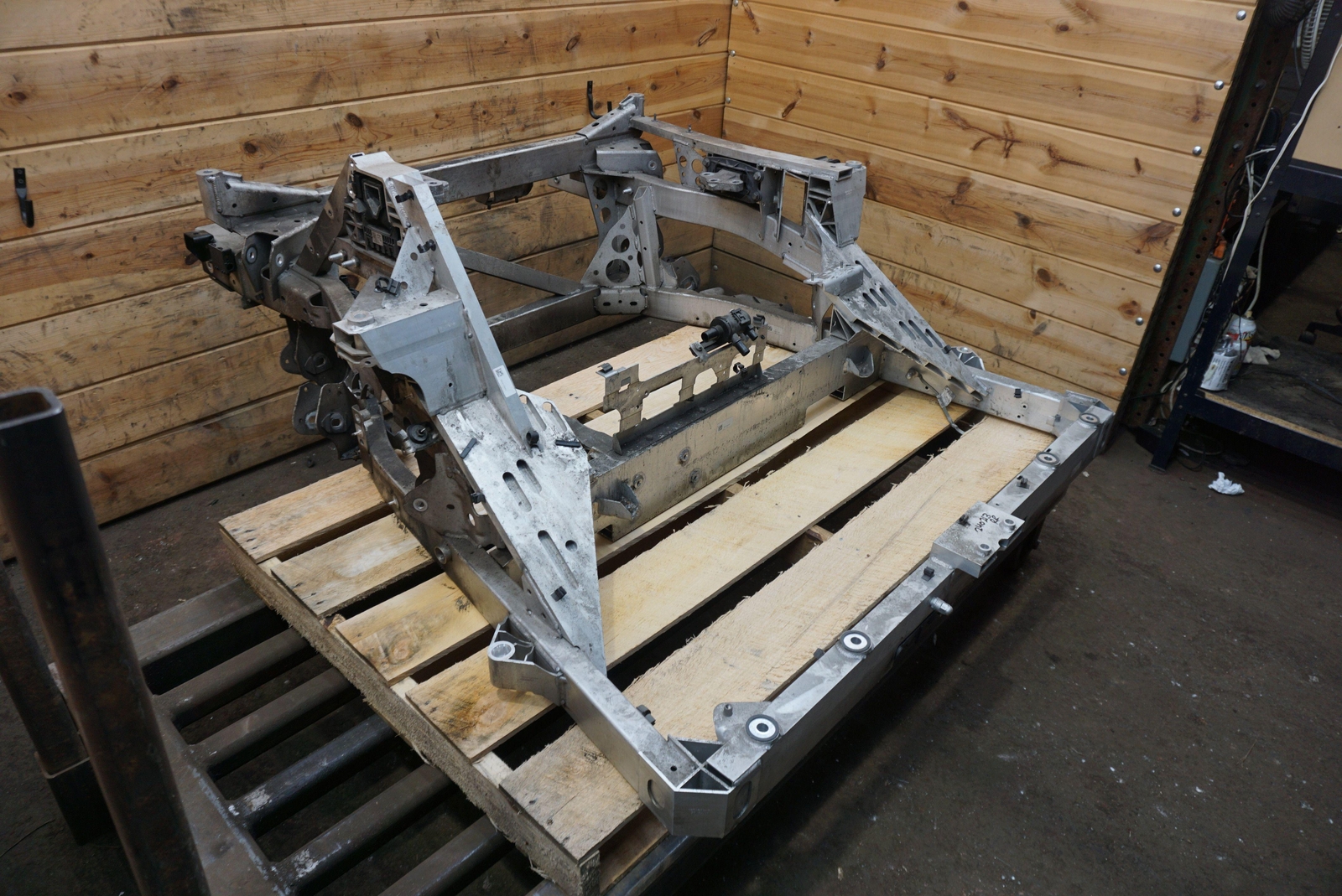 Rear Axle Subframe Cradle Undercarriage Crossmember 39306856100 BMW i8 2014-17