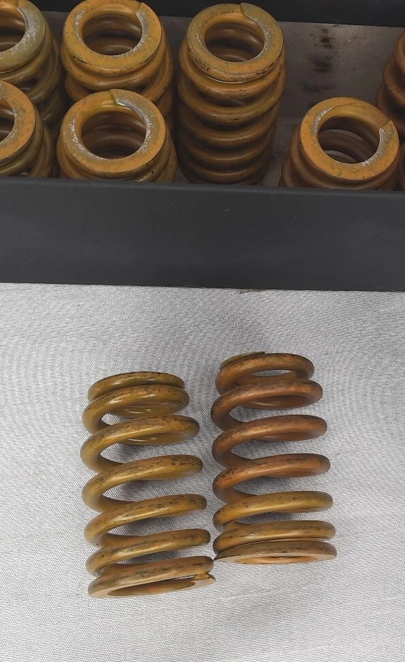 Competition Cams 26918-16 Beehive Valve Spring - Image 4 of 4