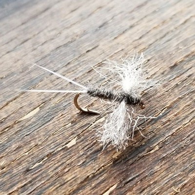 1 Dozen Olive Trico Spinner size 16 dry flies M4D 12