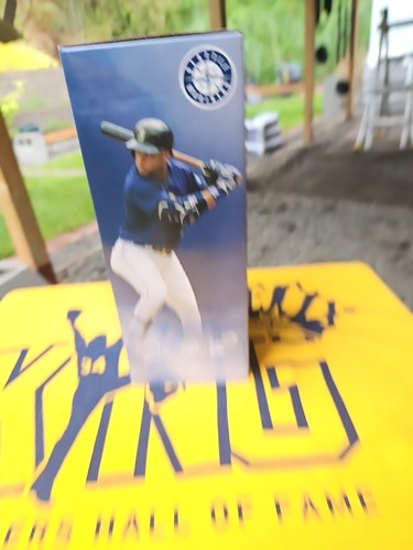 2017 Seattle Mariners Robinson Cano Bobblehead - Bubblegum - SGA - Picture 4 of 6