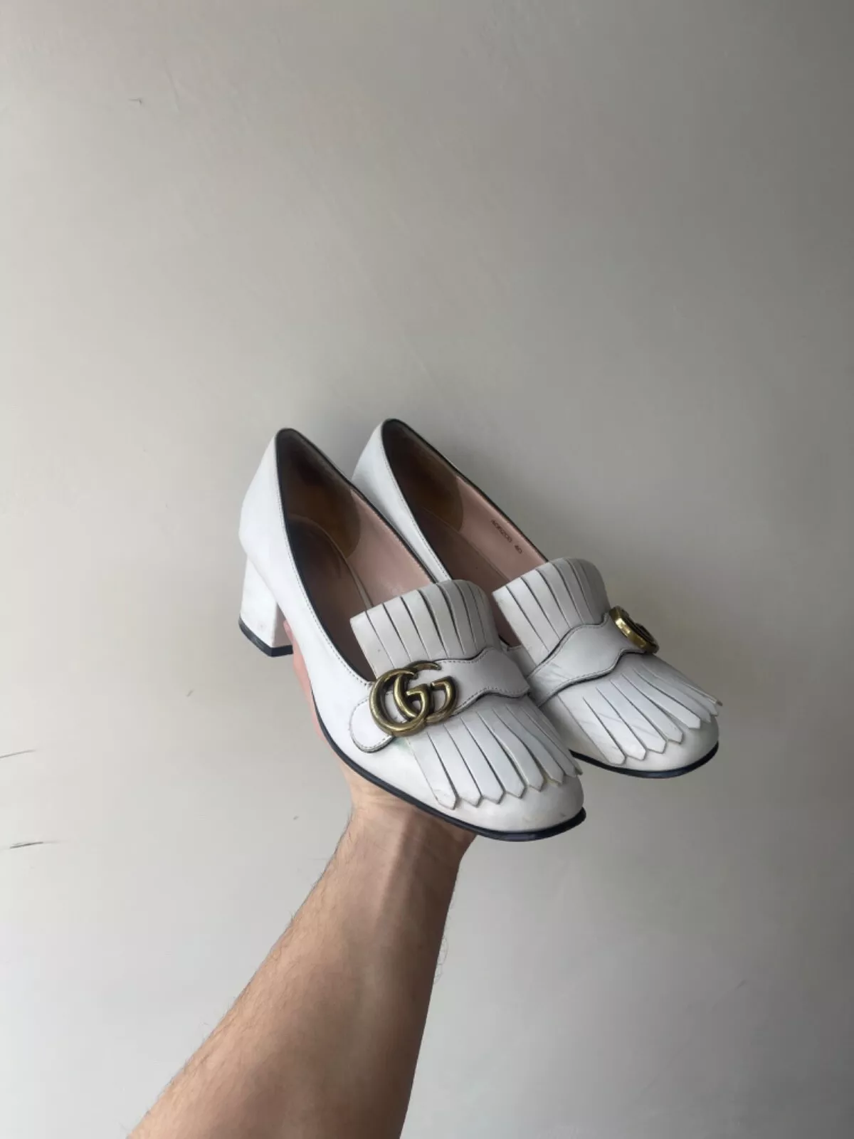 Escarpins GUCCI MARMONT GG EN CUIR FRANGÉ FEMME CHAUSSURES BLANCHES IVOIRE POINTURE 40