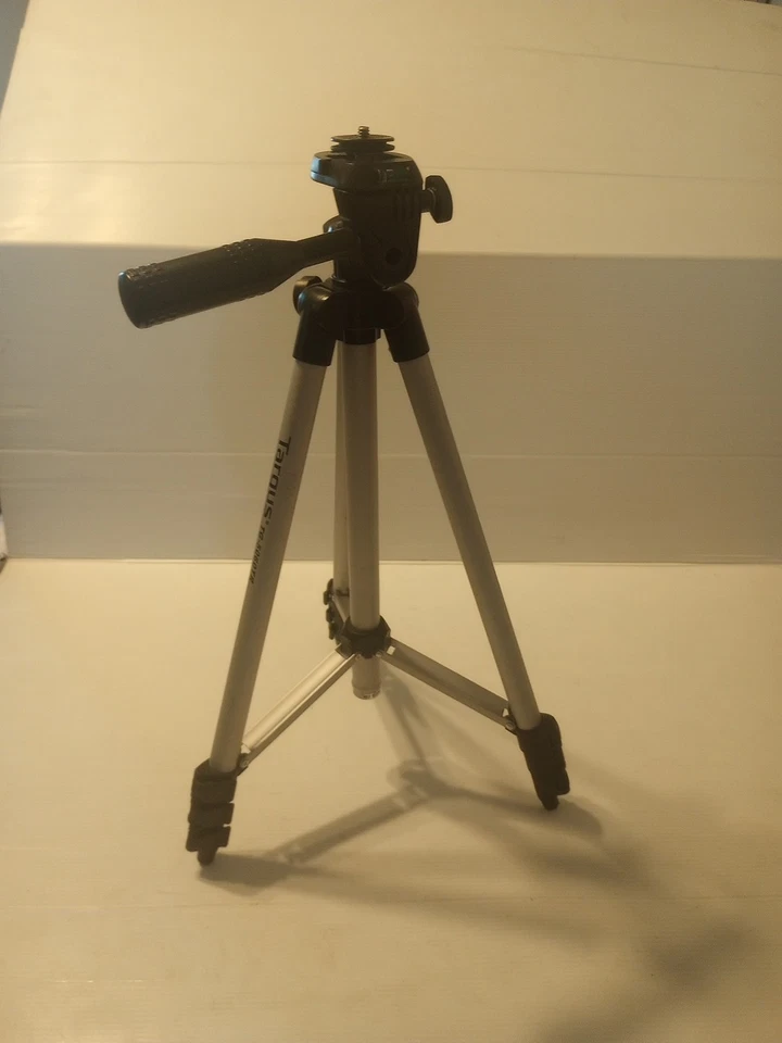 Targus Camera Tripod TG-5060TR Lightweight Metal Built in Level Quick Connect - Image 3 of 4