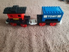 Vintage Tomy train Carriages/Wagons For battery train Sets