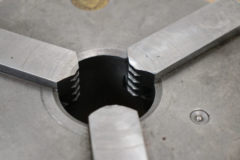 Portabrocas de torno Bisonte 6,25" 2916 Foto 3 de 4