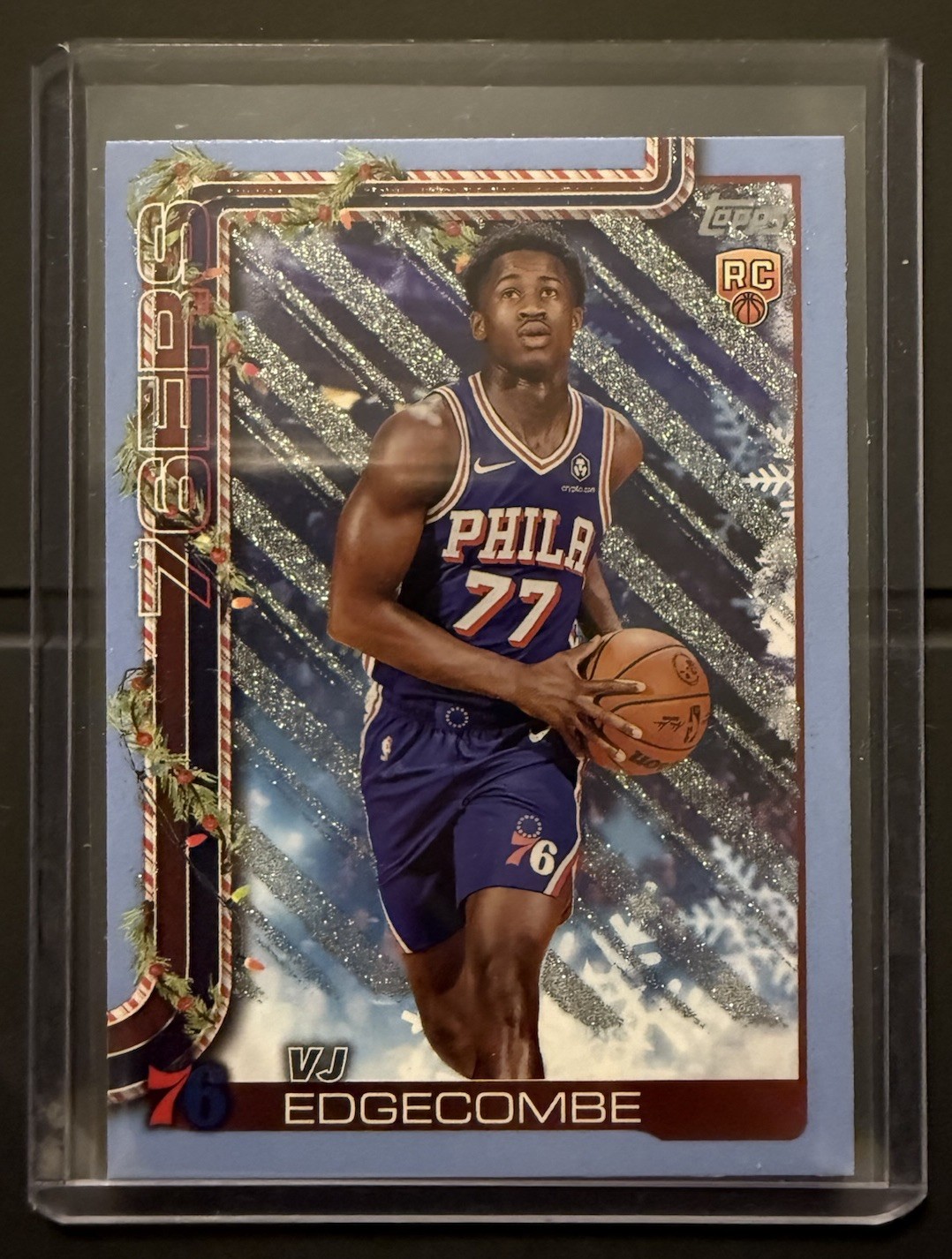 2025-26 Topps Holiday VJ EDGECOMBE #H163 Rookie Light Blue & White Glitter RC