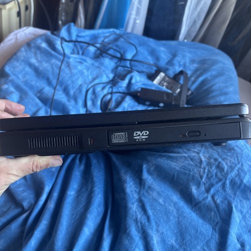 Dell Vostro 1000 15.4" Laptop - AMD Sempron, 2GB, 80GB, Windows XP SP3 - Picture 4 of 4