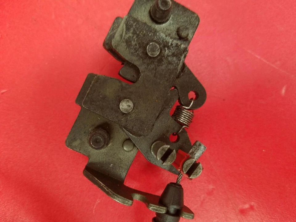 2017 PIAGGIO VESPA SEAT LOCK - Изображение 2 из 4