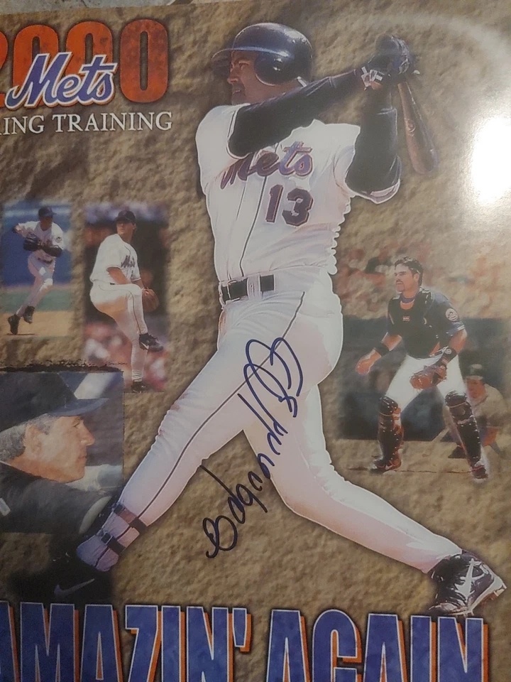 Edgardo Alfonzo Signed Autographed 2000 New York Mets Spring Training Program - Image 2 of 4