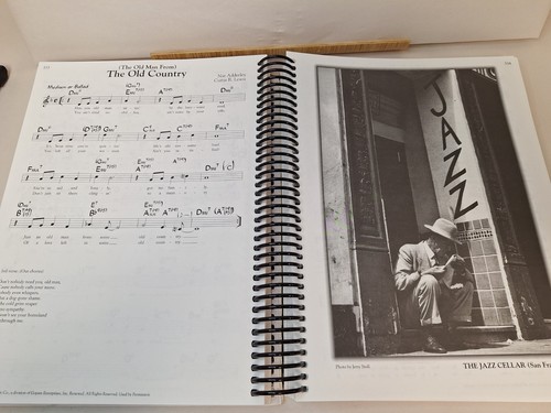 Standards Real Book: the "C and vocal ed..., Chuck Sher - Picture 8 of 12