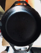 Lodge Cast Iron 2 Handled Skillet (8SKL USA 1896) Seasoned Unused + slate board