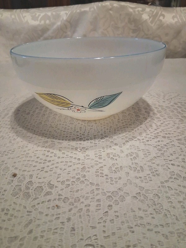 Vintage Biscayne Salem Anchor Hocking Fire-King Med Mixing Bowl 7 1/4"