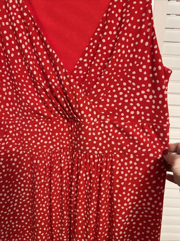 Vestido para mujer CHAPS grande rojo con lunares blancos cuello en V sin mangas Foto 4 de 4