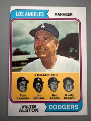 QTY: 1974 Topps Baseball Walter Alston ( Los Angeles Dodgers ) Manager #144