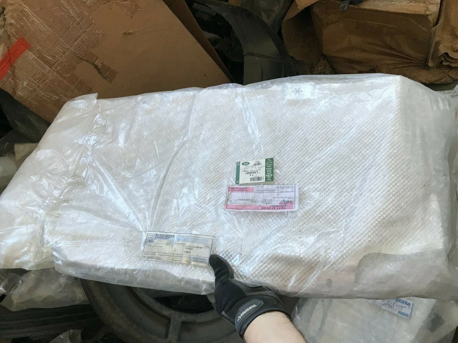 NEW OEM REAR HEAT SHIELD LAND ROVER RANGE EVOQUE 20182019 lr026557 eBay