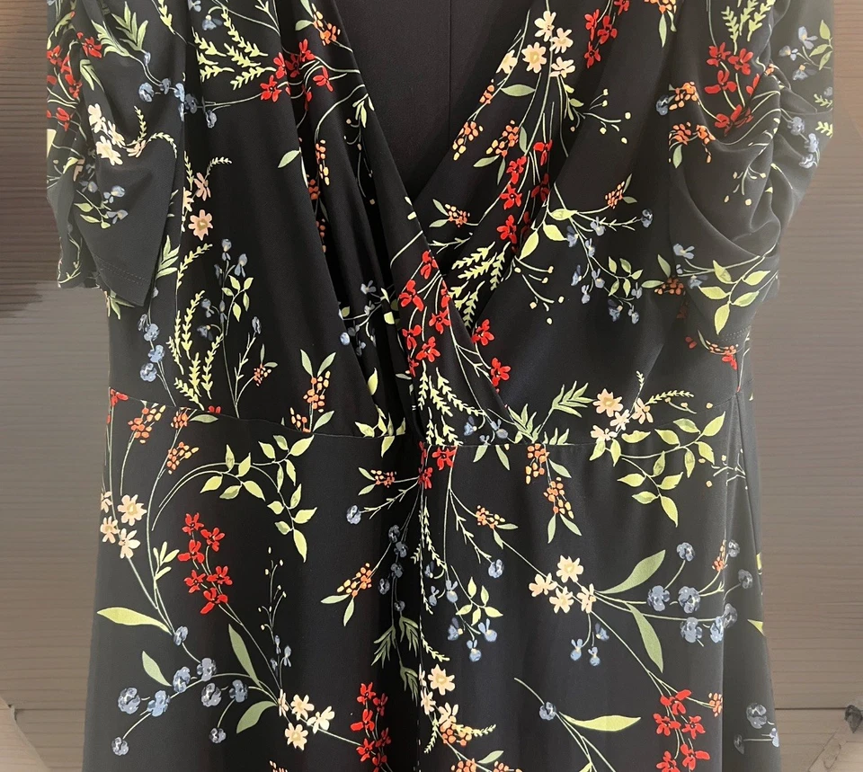 Tommy Hilfiger Midi Dress Womens Size 16 Navy Floral Print Short Sleeve V Neck - Image 3 of 4
