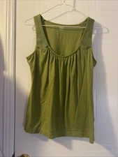 A.n.a. A New Approach Women Green Sleeveless Blouse L