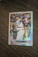 2022 Topps Chrome - Max Muncy #42 Prism Refractor