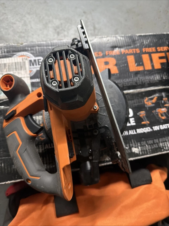 Ridgid R8655K 18V Cordless 6-1/2-in. Circular Saw Kit Tool Only Use - Image 2 of 4