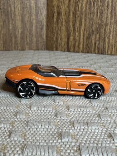 Hot Wheels Fast & Furious '65 Corvette Stingray C2 1
