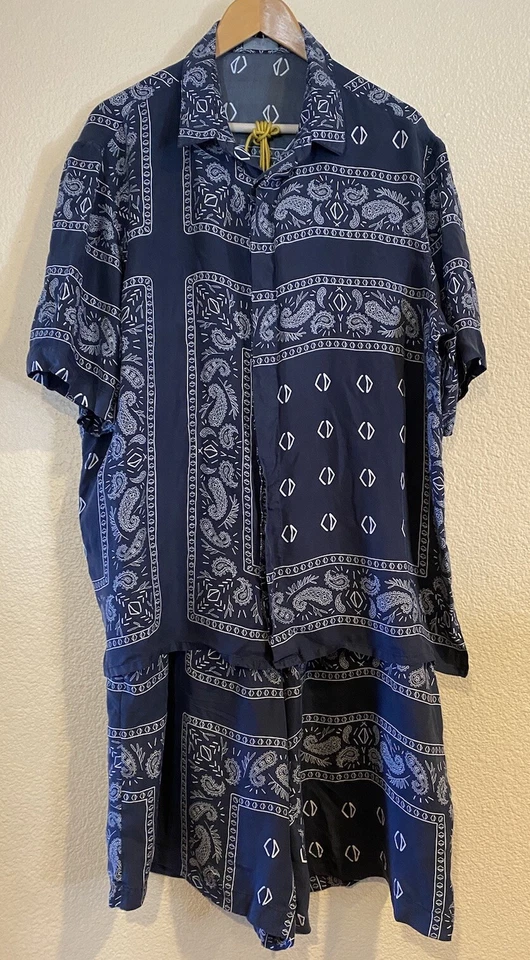 Camisa Bermuda Dior X Cactus Jack Talla 43 Emparejada con Pantalones Cortos Talla 54 con Motivo de Plátano SS22 Foto 3 de 4