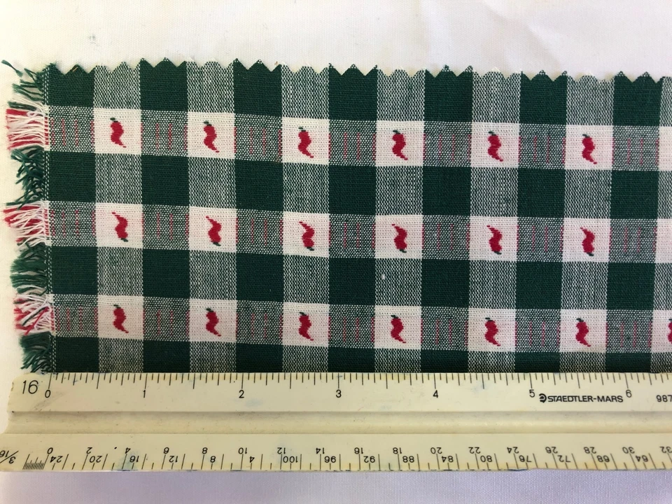 Chili Dobby Guinga Verde y Blanco - Chile Rojo - 100% Algodón - Pieza de 10 Yardas Foto 2 de 3