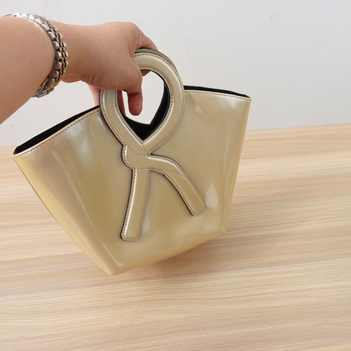 Biege Bucket Purse Leather Nude Luxury Formal Party ROBERTA CAMERINO ITALY - Picture 3 of 12