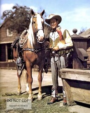 ROY ROGERS CON IL SUO CAVALLO PALOMINO "TRIGGER" - FOTO PUBBLICITARIA 8X10 (AA-599)