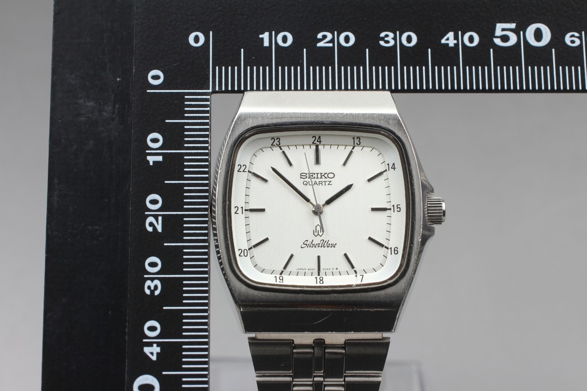 SEIKO セイコー シルバーウェーブ 8221-5020スクエア クォーツ SEIKO セイコー シルバーウェーブ 8221-5020スクエア クォーツ