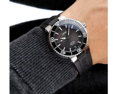 Oris Aquis Date Calibre 400B 41.50mm Brand New W/Box & Papers Men's Watch #LW-61 2