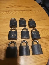 9 LN 475  CONOCO BRASS PADLOCK NO Keys Shaft And Body