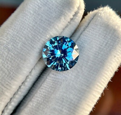5 Ct Lab Grown CVD Diamond Round VVS1 Clarity Blue Color Loose Diamond Certified