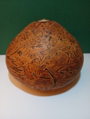 Vintage peruanischer handgeschnitzter Kürbis Mate Burilado Künstler signiert 1989 Dschungel