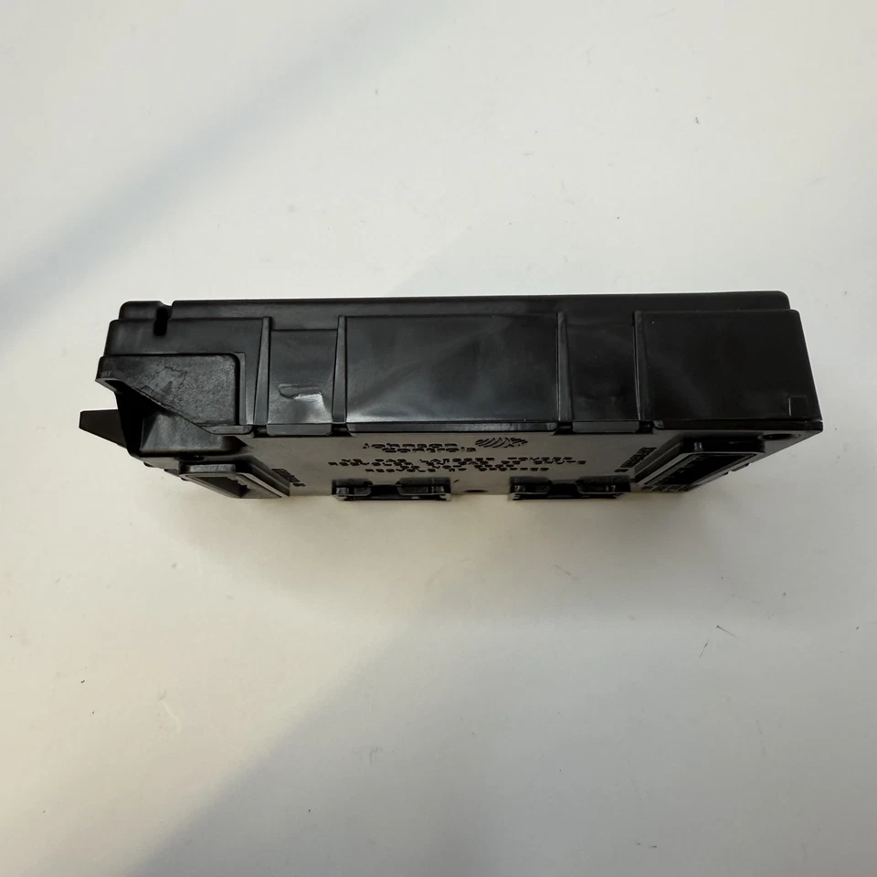 Renault Twingo 3 0.9 TCE Petrol Engine ECU BCM Control Unit 284B11429R Genuine - Image 3 of 4