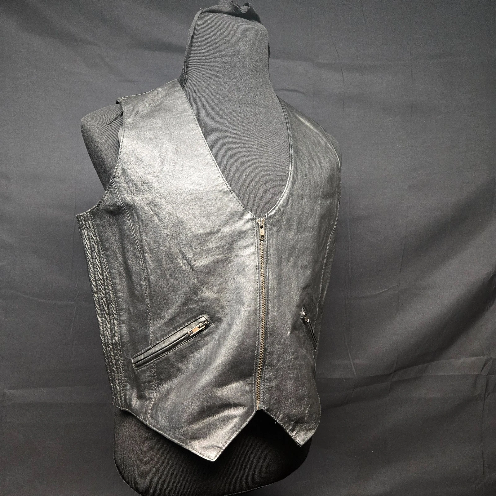 Bike Star Genuine Leather Motorcycle Vest Size XL Black Biker Moto Apparel
Opens in a new window or