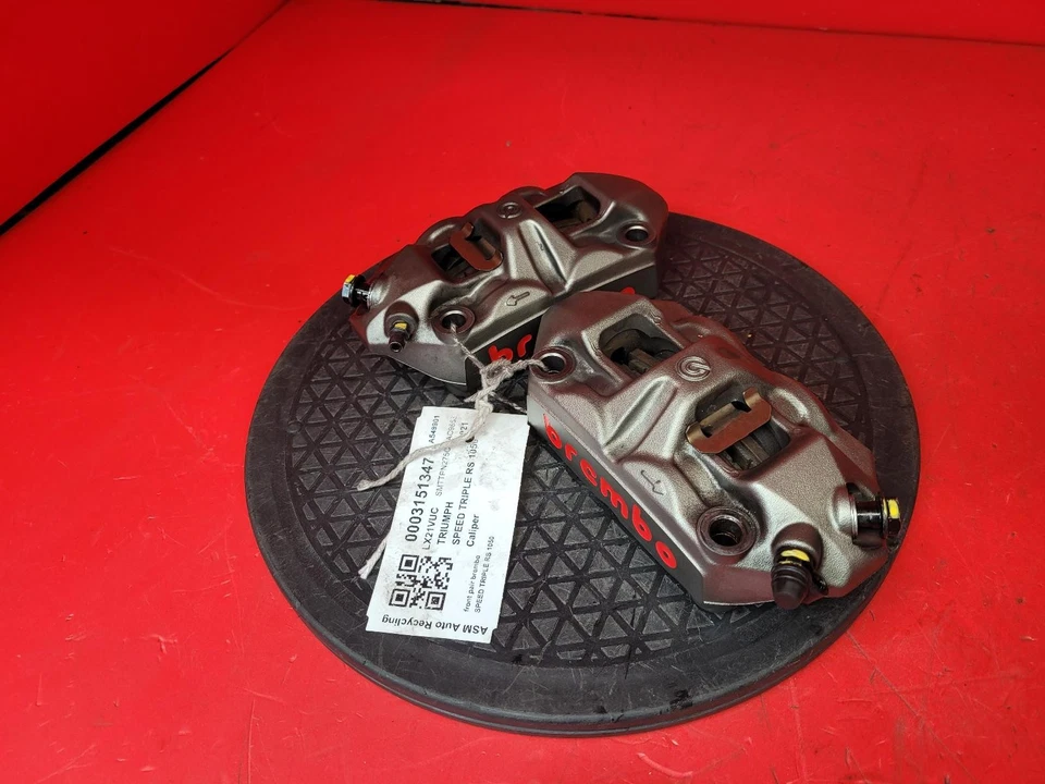 TRIUMPH SPEED TRIPLE RS 1050 BREMBO FRONT BRAKE CALIPERS PAIR 2021 1.1L PETROL - Изображение 2 из 4