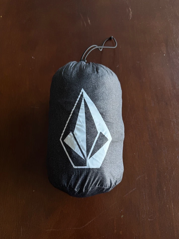 Volcom Packable Puff Jacket Women H0402100 Black/Maroon – Lightweight Insulated - Image 4 of 4