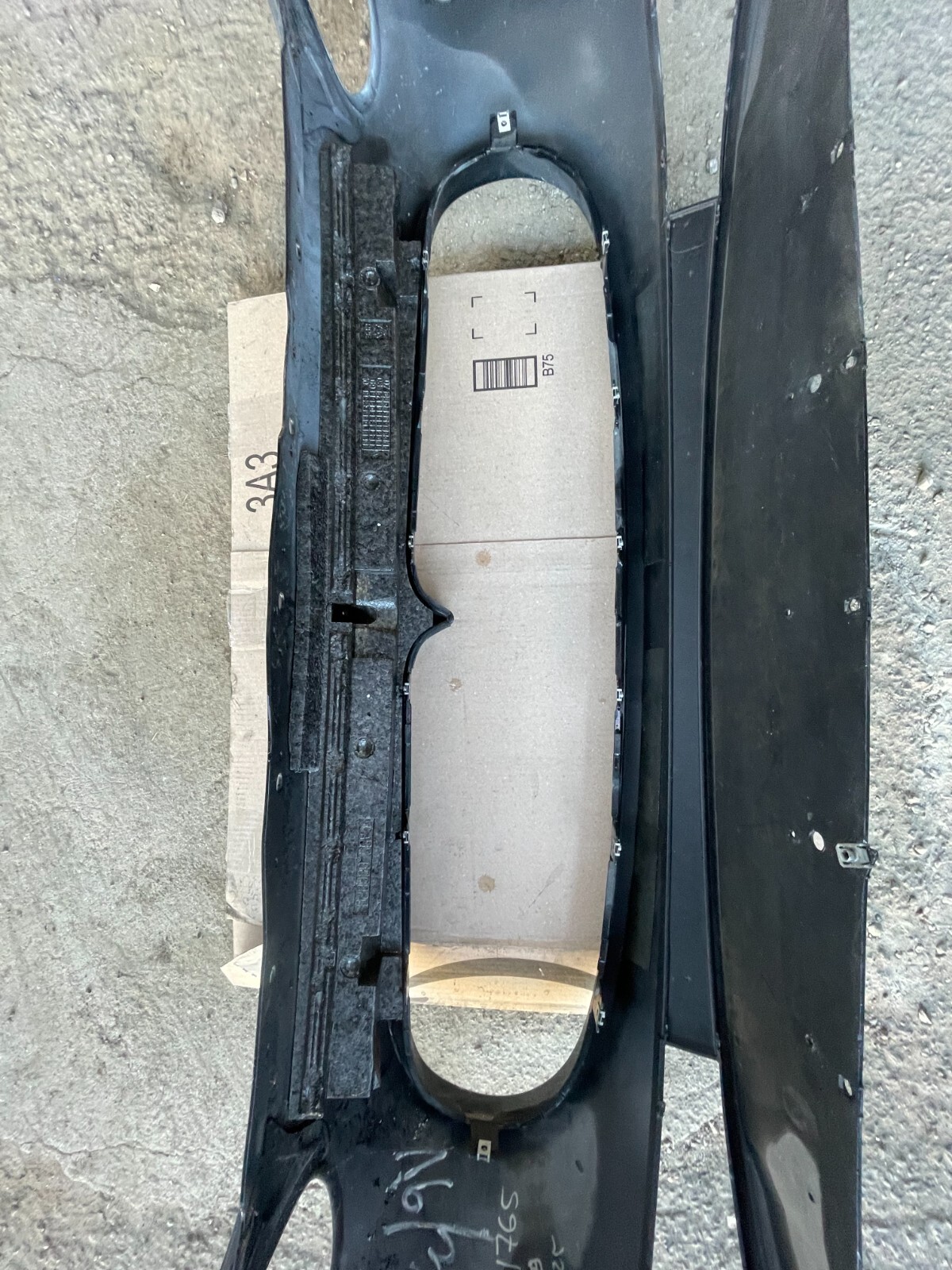 2008 - 2012 MASERATI GRANTURISMO FRONT BUMPER 80885700 OEM