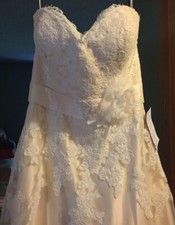 Wedding Dress Ivory Gold New Tags Attached Size 16 A-Line Sweetheart Neckline