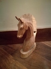 testa di cavallo in legno