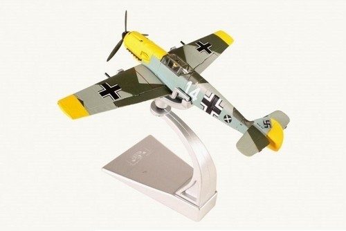 MESSERSCHMITT BF109E WHITE 14 FRANCE, SEPTEMBER 1940 - CORGI AA28003 1/72 - Picture 2 of 5