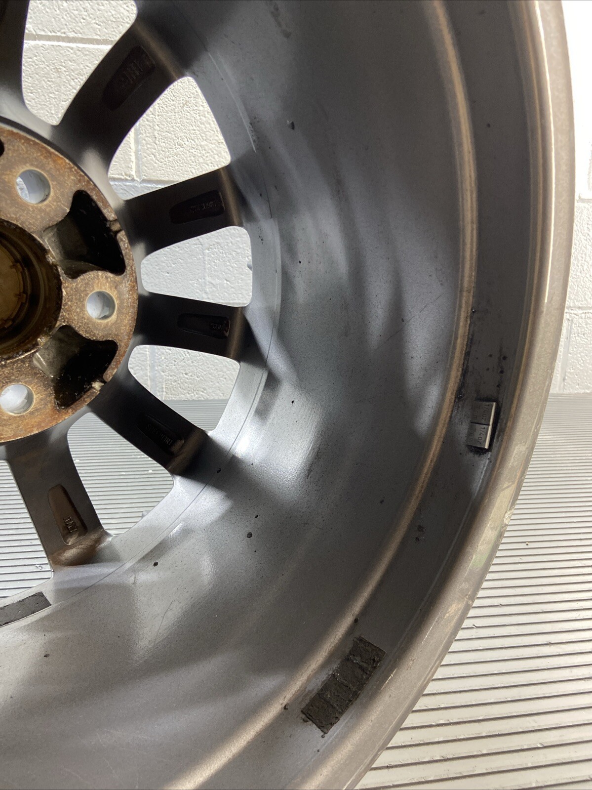 2014-2017 Maserati Ghibli Wheel Rim Disc 9.5j x 18 OEM Alloy *NOTE*